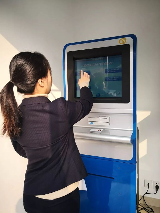 玉林24小时套医保卡回收(24小时套医保卡回收什么意思)